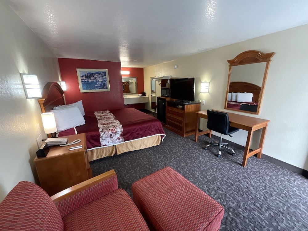 Knights Inn Punta Gorda Room, 1 King Bed 2