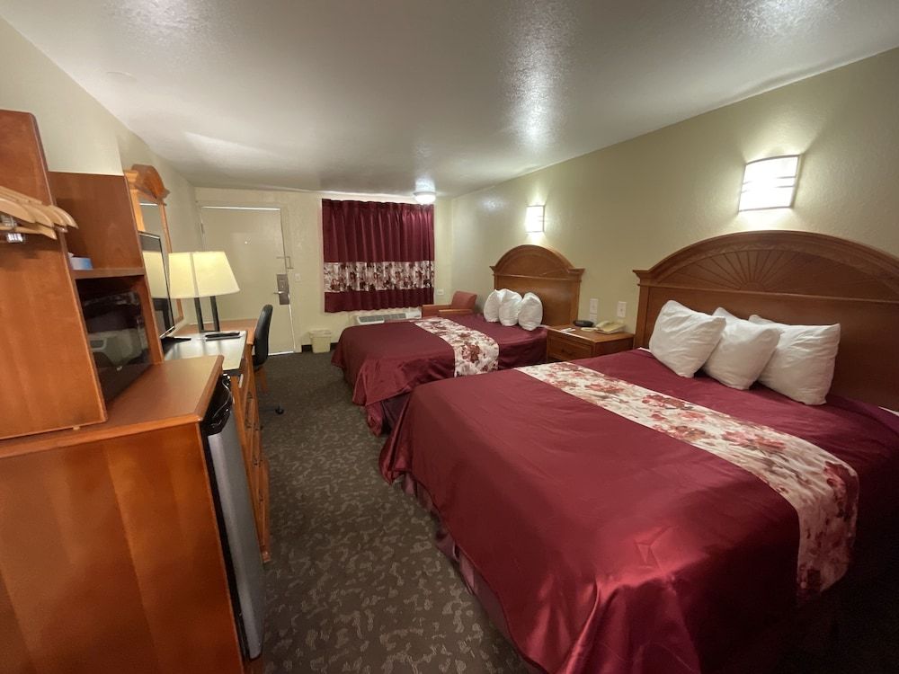 Knights Inn Punta Gorda Room, 2 Queen Beds, Smoking 2