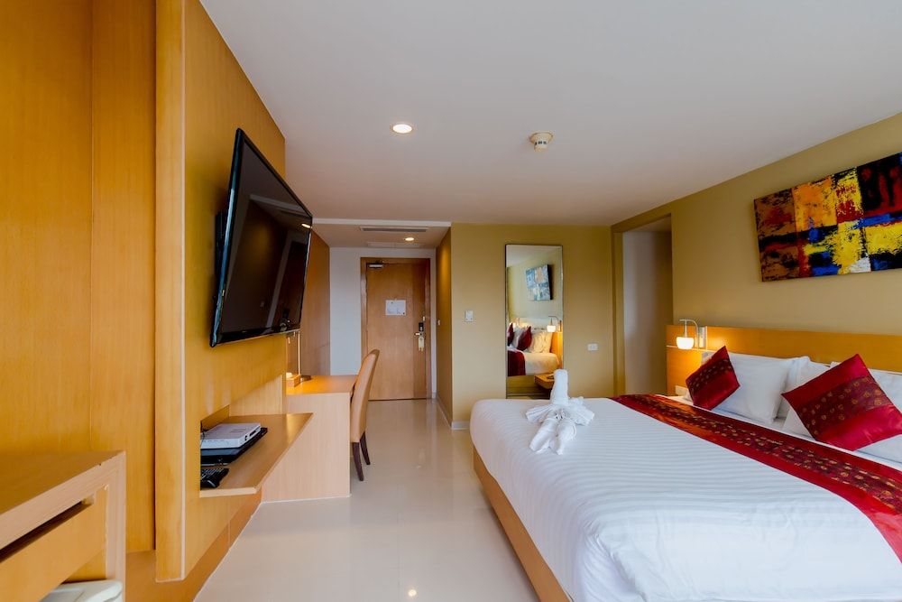 undefined Aspery Hotel 4