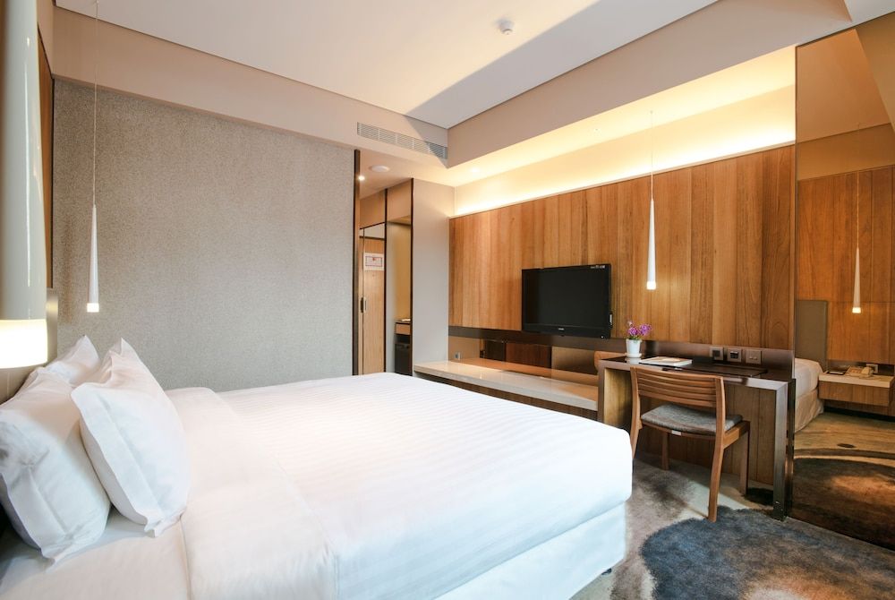 Standard Room, 1 King Bed