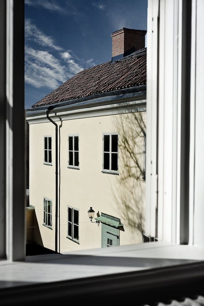 undefined Hellstens Malmgård 8