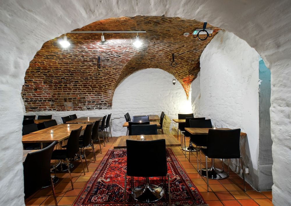 undefined Hellstens Malmgård 10