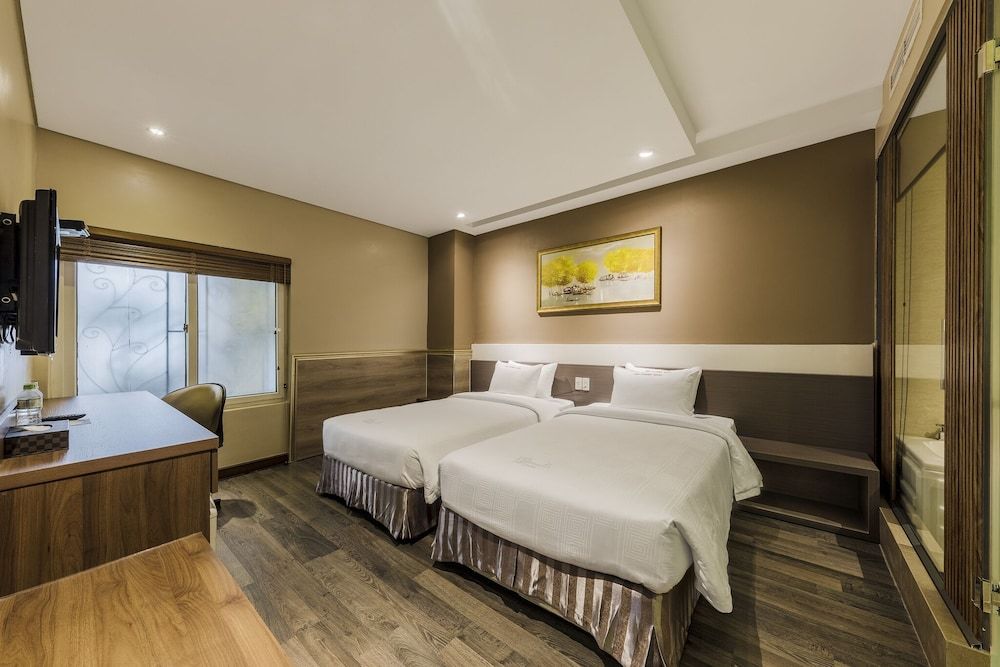 undefined Sunflower Luxury Hotel 5