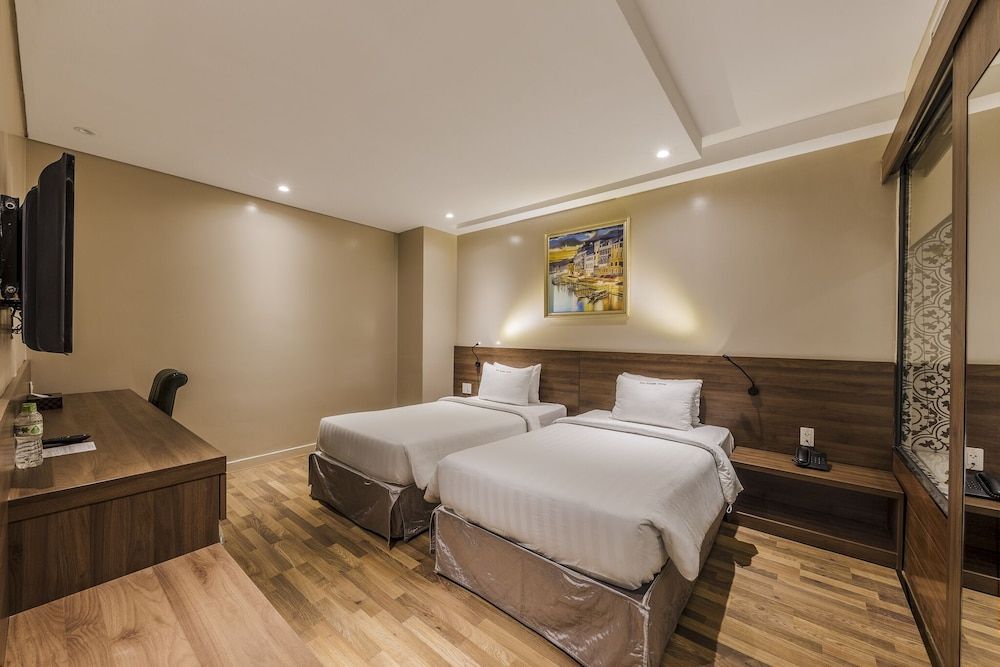 undefined Sunflower Luxury Hotel 3