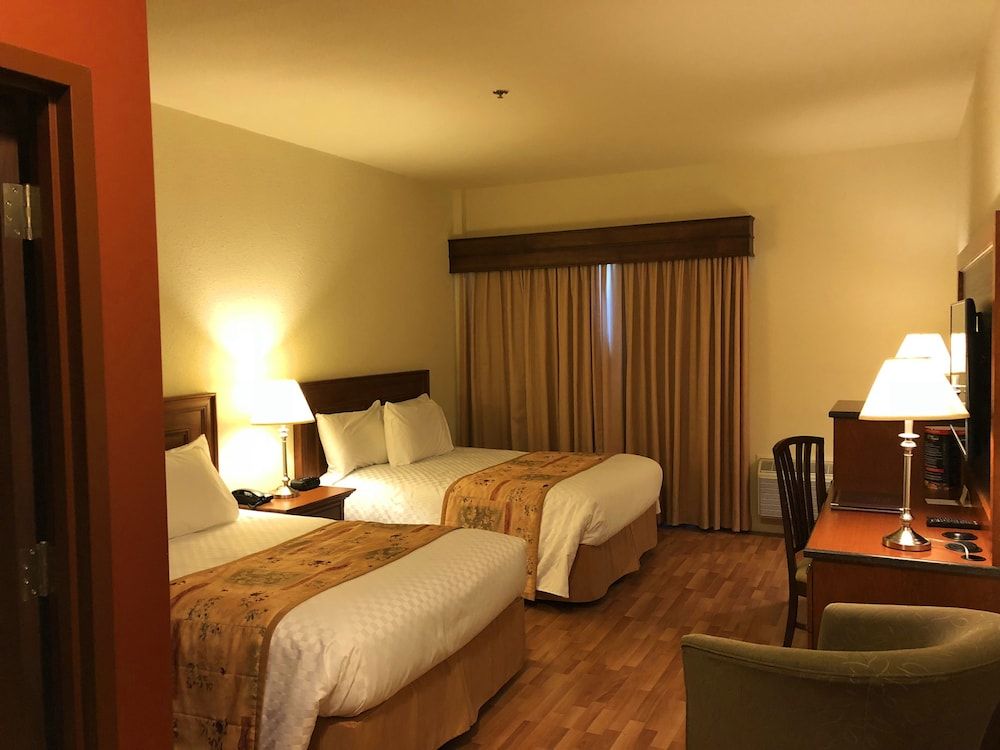 Hotel L'Oie des neiges Comfort Room, 2 Queen Beds, Pool View