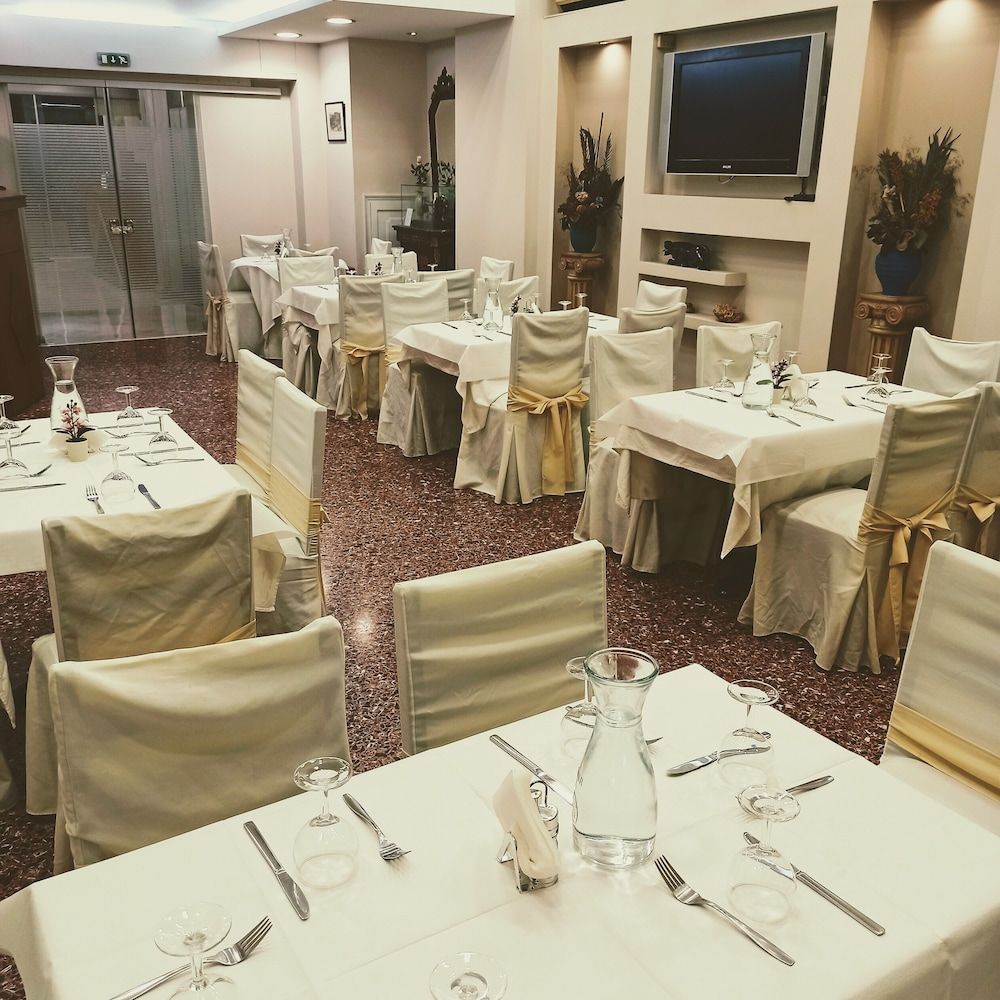 undefined Hotel Solomou Athens 8
