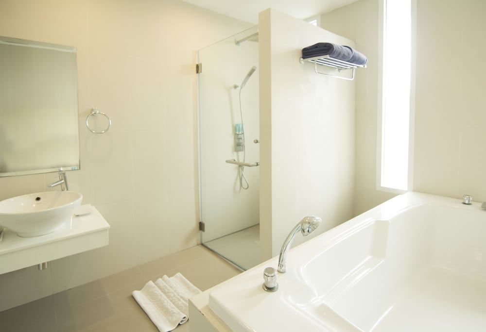 Samui Resotel Beach Resort Standard Double Room, 1 King Bed 7