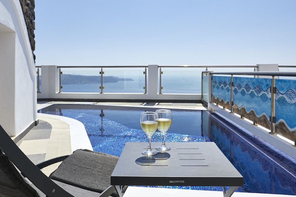 undefined Petit Palace 4