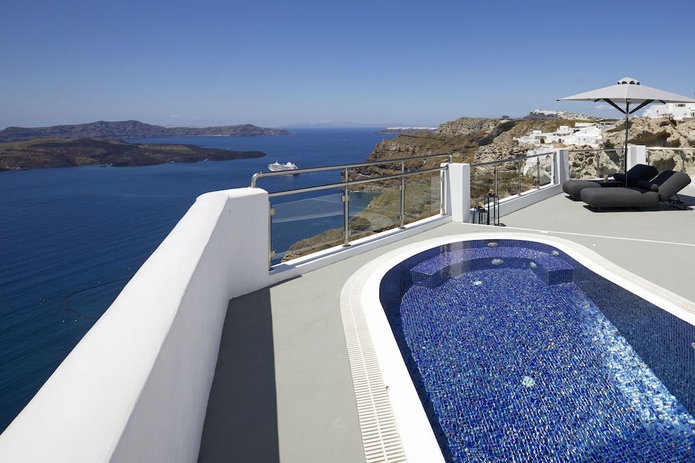 undefined Petit Palace 3