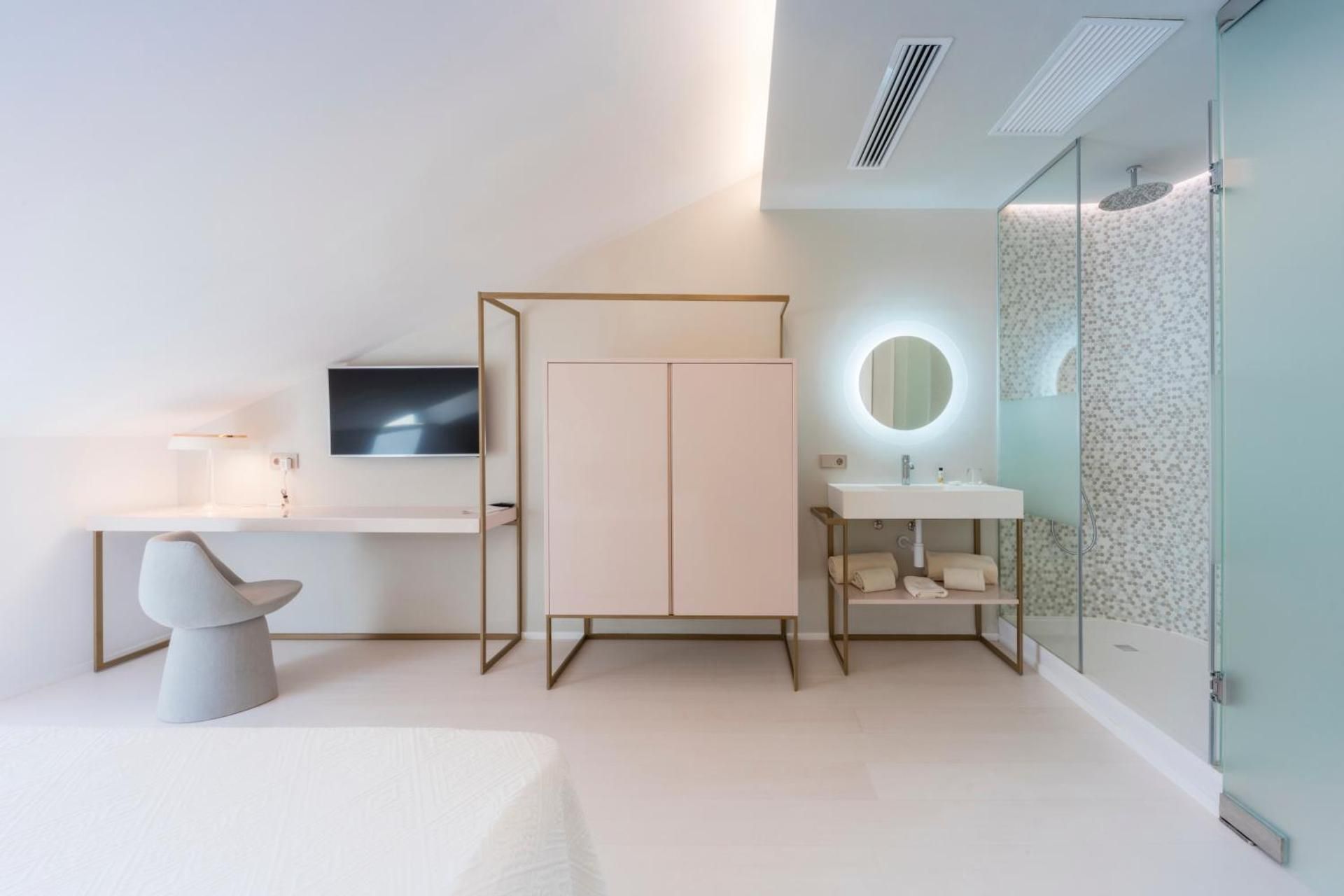 Deluxe Double or Twin Room with Views
