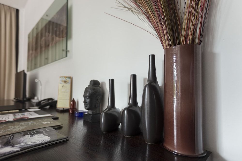 FCC Phnom Penh Boutique Hotel Deluxe Room 10