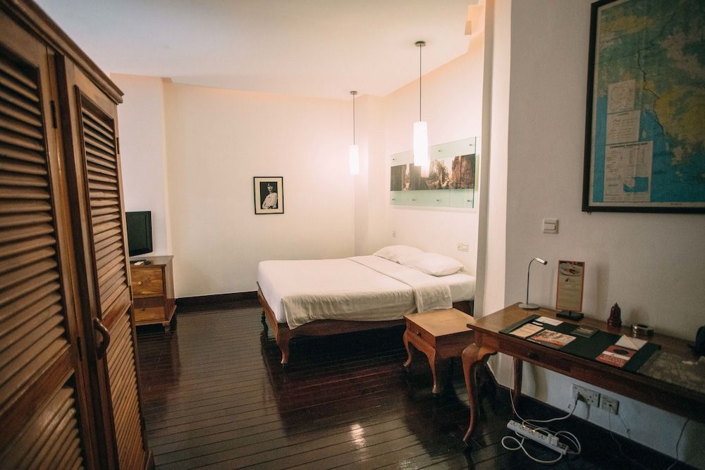 FCC Phnom Penh Boutique Hotel Standard Room 7