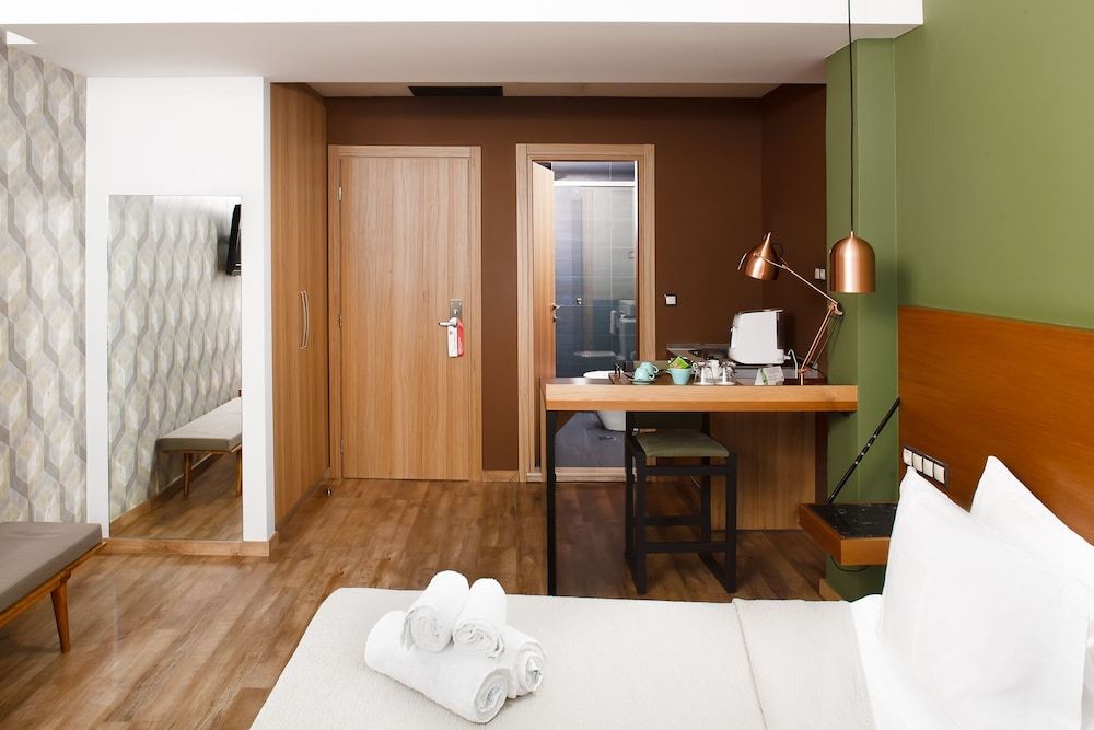 A for Athens Standard Double or Twin Room 4
