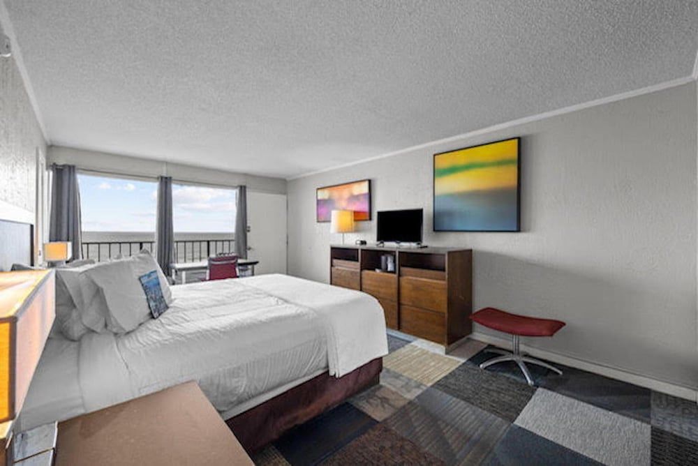 Oasis Hotel Basic Single Room, 1 King Bed 4