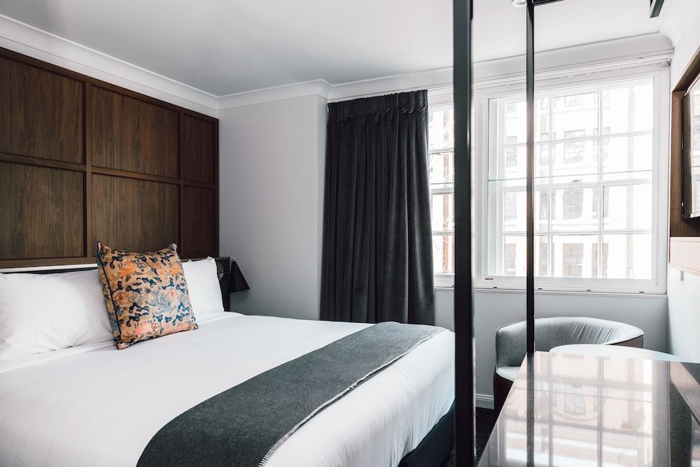 undefined Veriu Central 10