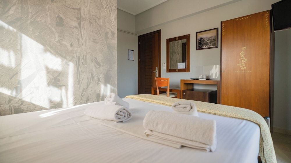 Toti Boutique Rooms Double Room (Meteora View) 5