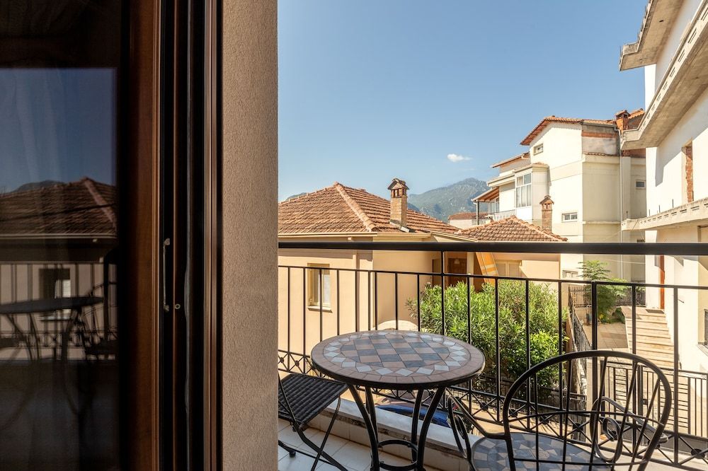 Toti Boutique Rooms Superior Triple Room, Mountain View 5