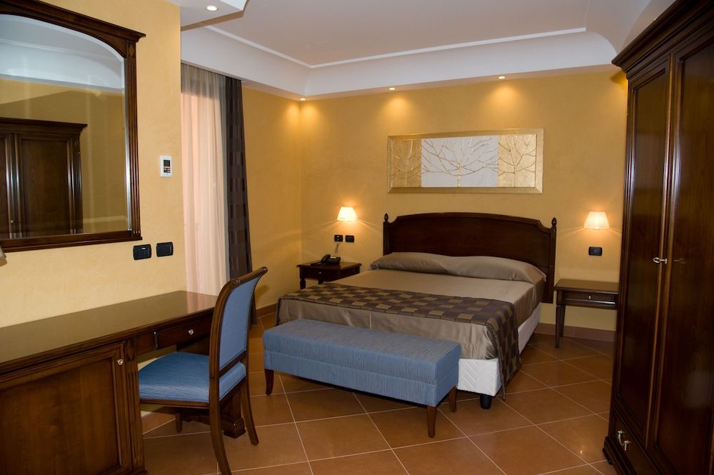 Artemis Hotel Classic Room 3