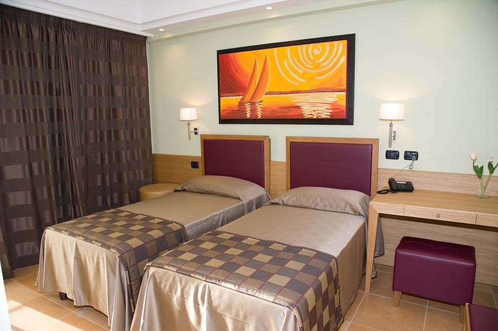 Artemis Hotel Standard Room 3