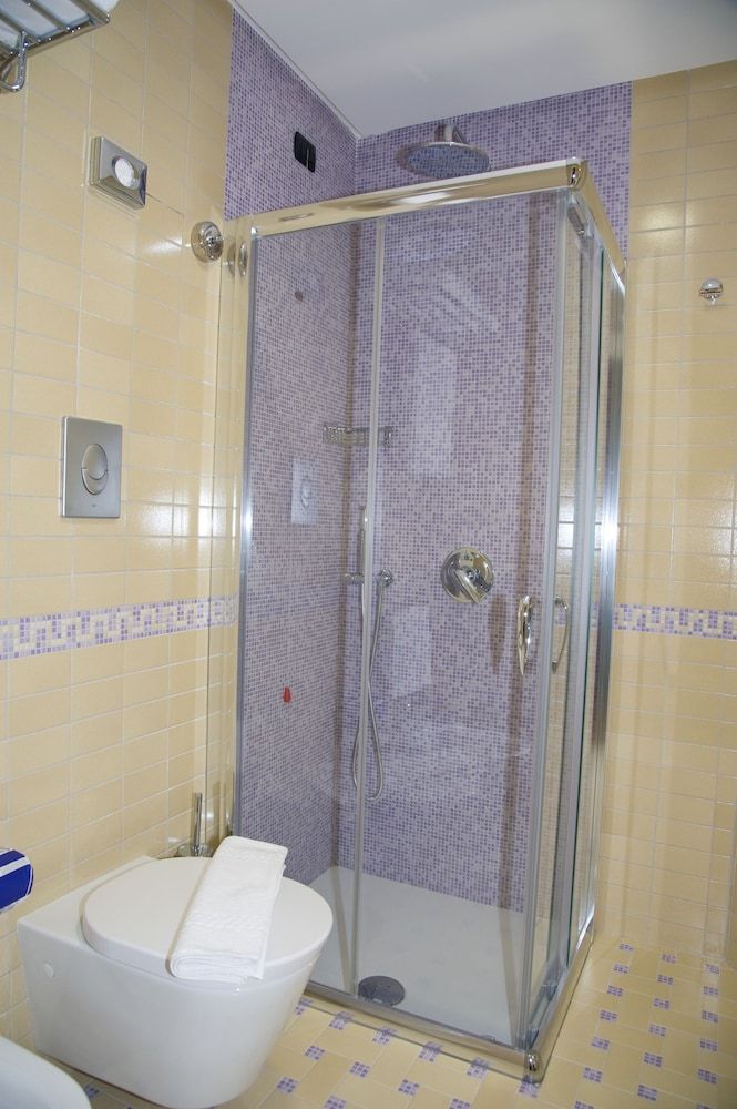 Artemis Hotel Economy Room, Connecting Rooms 4