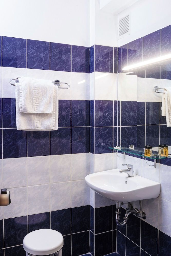 Athens Odeon Hotel Double Room (Acropolis View) 5