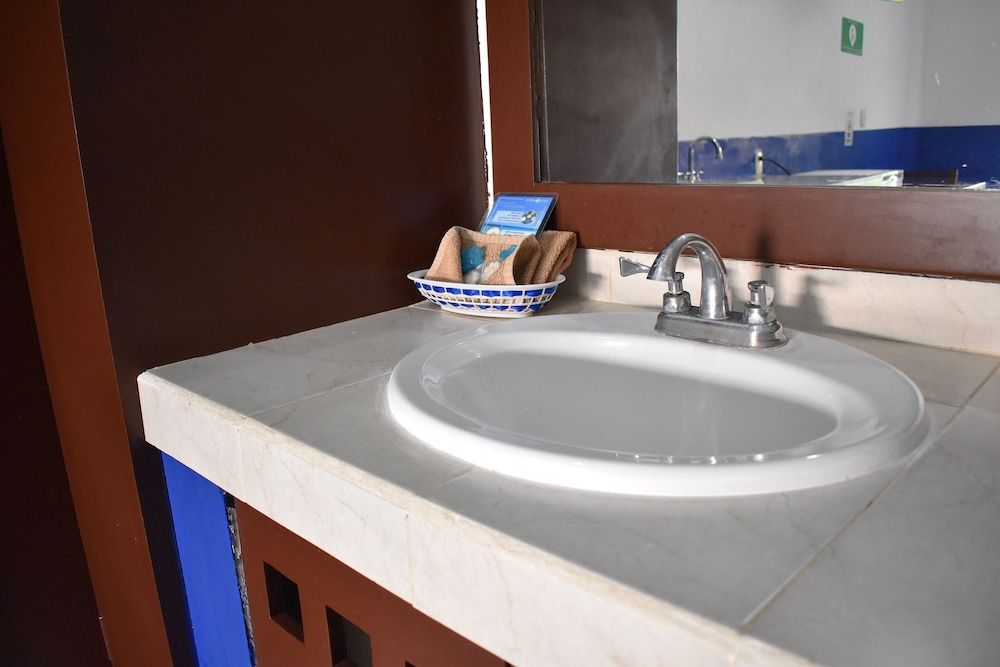 Hotel Plaza Almendros, Isla Mujeres Standard Room 10