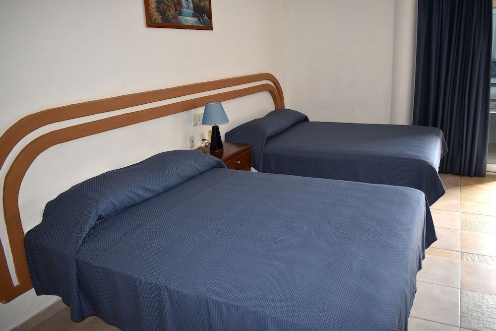 Hotel Plaza Almendros, Isla Mujeres Superior Room, 2 Double Beds 8