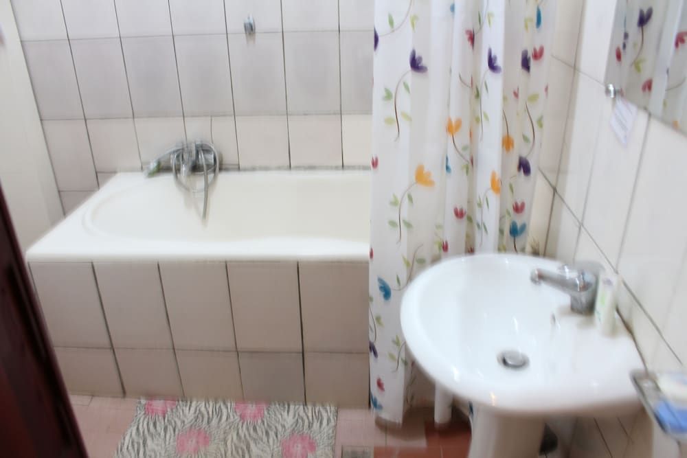 Hotel Santa Lucia Twin Room 11