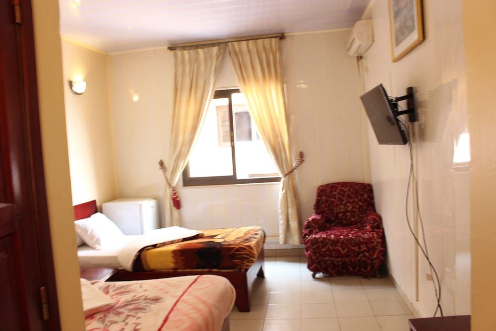 Hotel Santa Lucia Twin Room 8