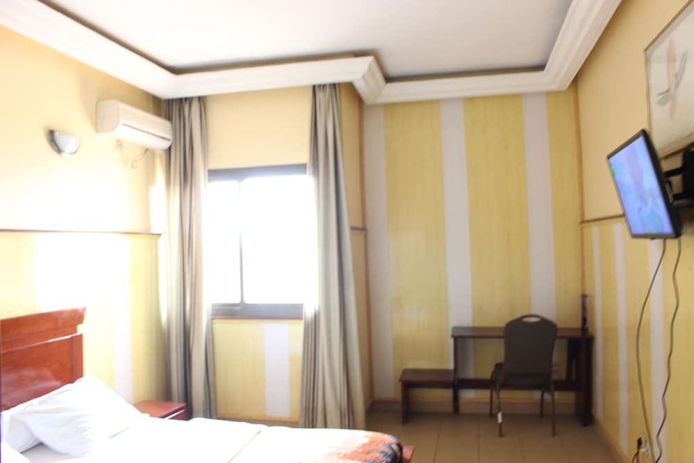 Hotel Santa Lucia Single Room 2