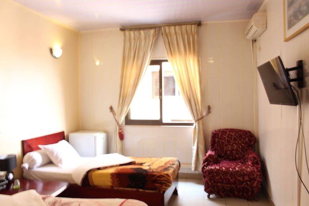 Hotel Santa Lucia Twin Room 3