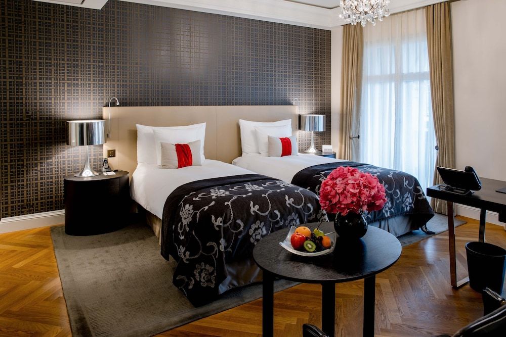 Hotel Schweizerhof Bern & Spa Room (Charming) 2