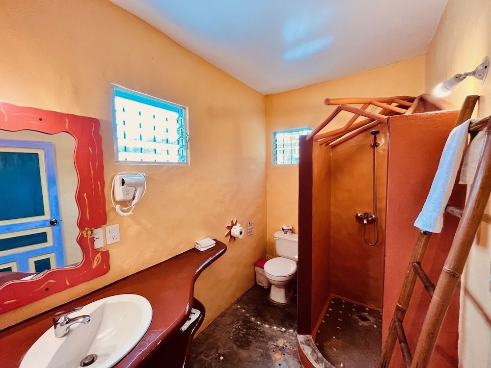 Hotel La Tortuga Family Suite 12