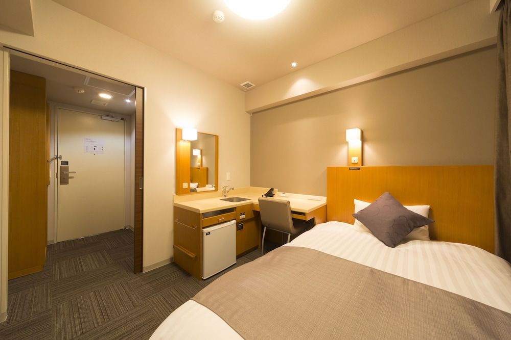 Semi-double Room, Smoking, Without Housekeeping