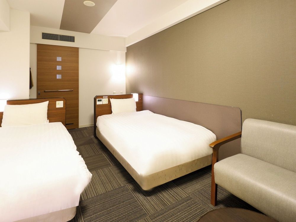 Dormy Inn Asahikawa Natural Hot Spring Moderate Twin Room, Non Smoking (22sqm) 2