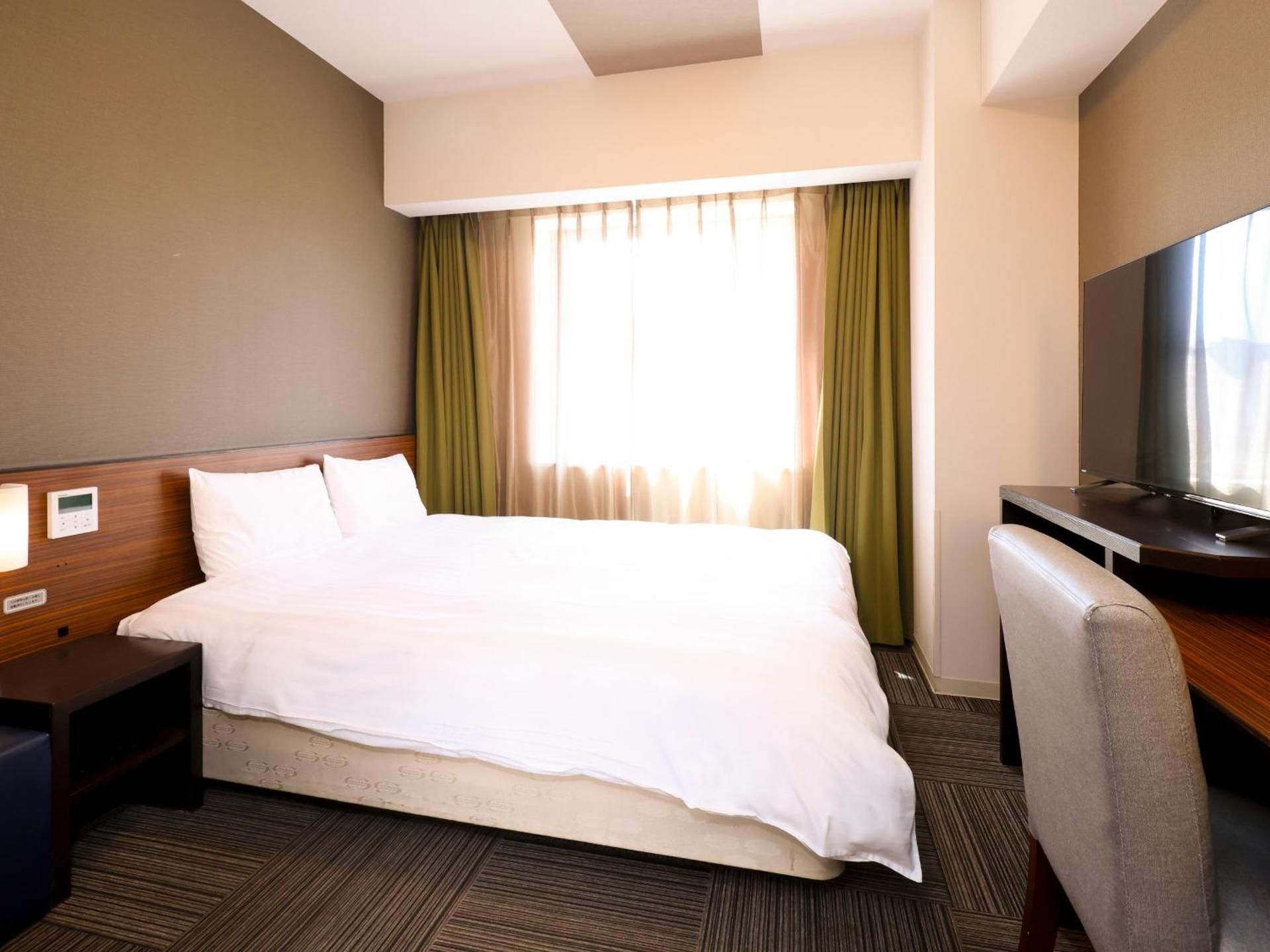 (No Daily Cleaning)  Superior Queen Room - Non-Smoking - Eco Plan