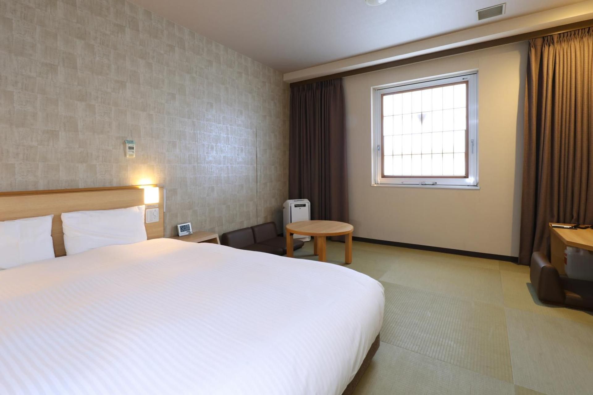 Queen Room with Tatami Area - Non-Smoking - No Daily Cleaning