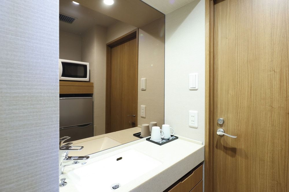 Moderate double Room W/4 nights Non Smoking(No cleaning)
