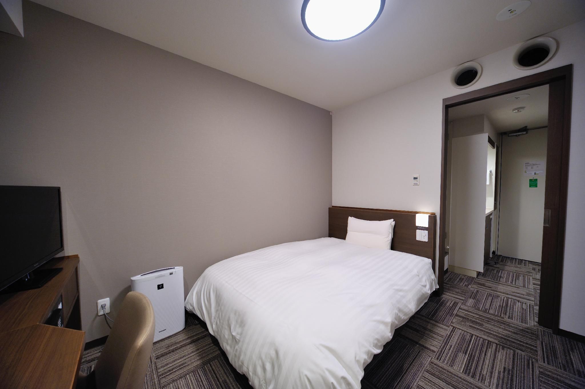 Residential Double Room - Single and Double Occupancy, Non-Smoking