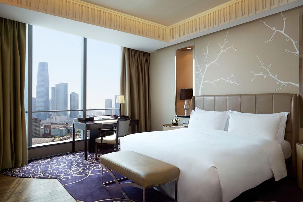Suite, 1 Bedroom, City View
