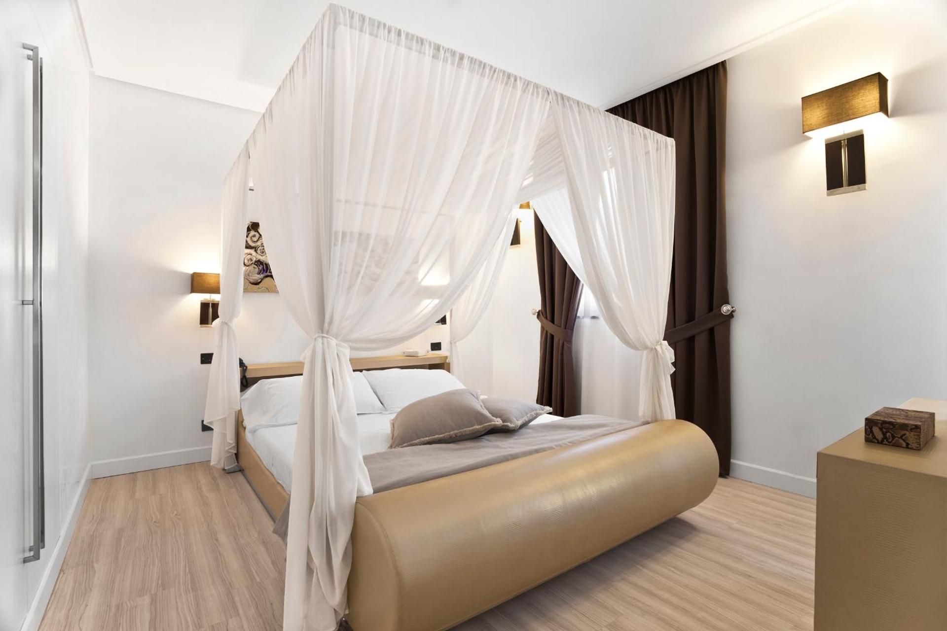 King Suite with Spa Bath