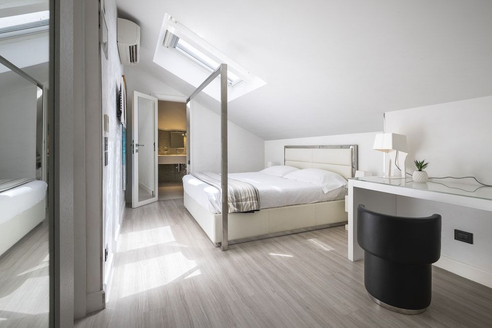 Comfort Double Room (Attic)