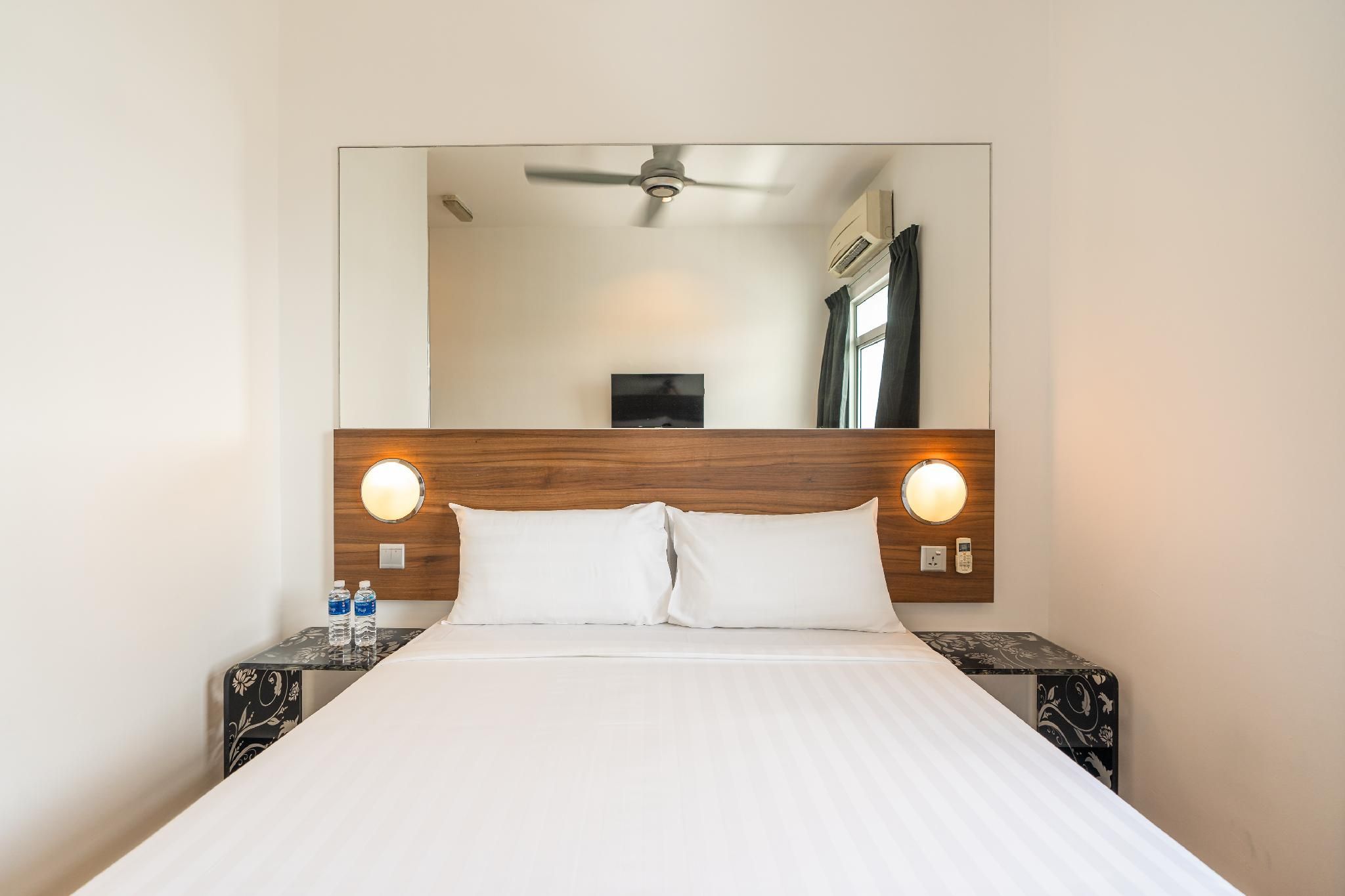 Tune Hotel - Danga Bay, Johor Double Room