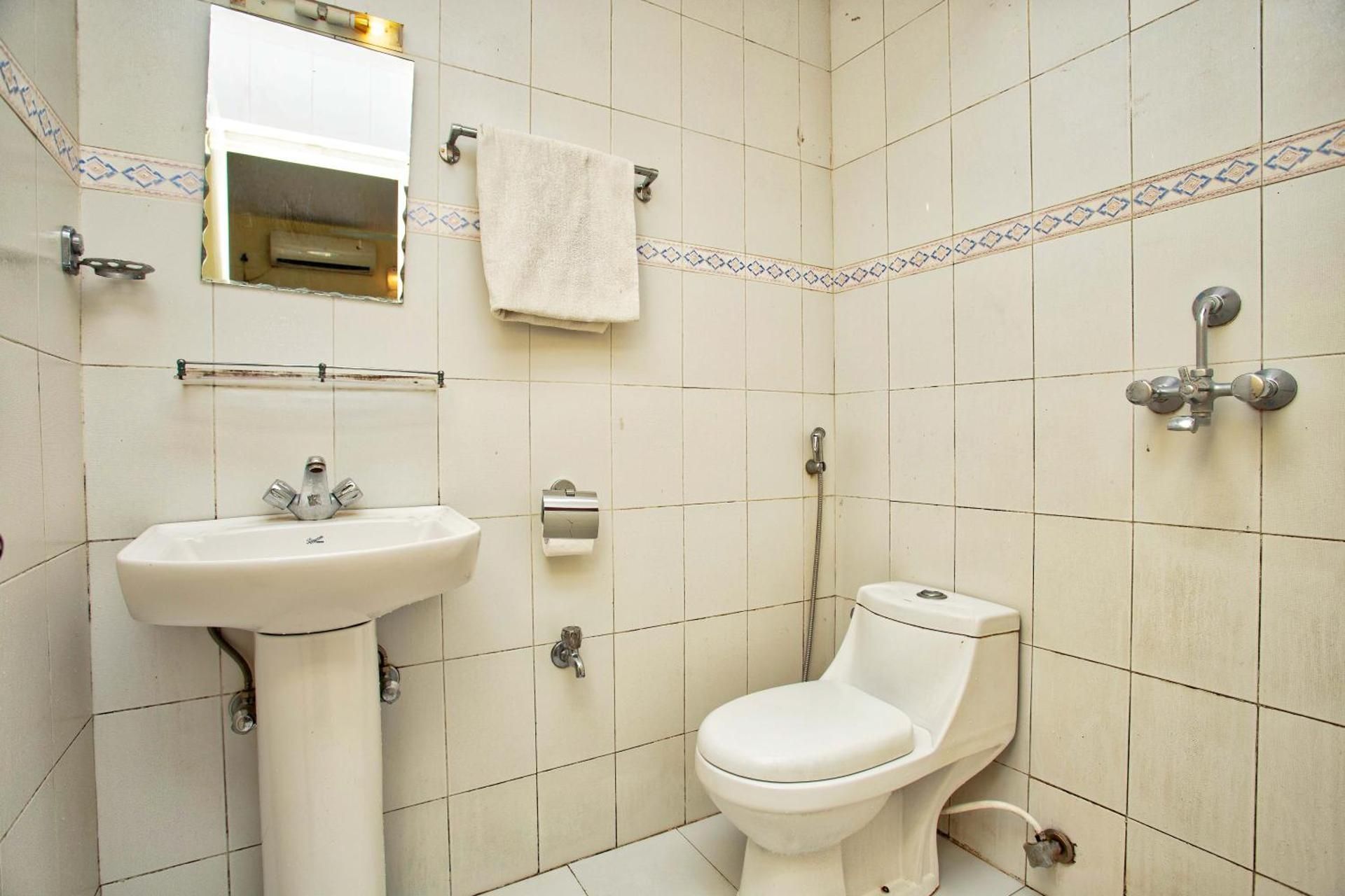 undefined Hotel Grand Holiday 8