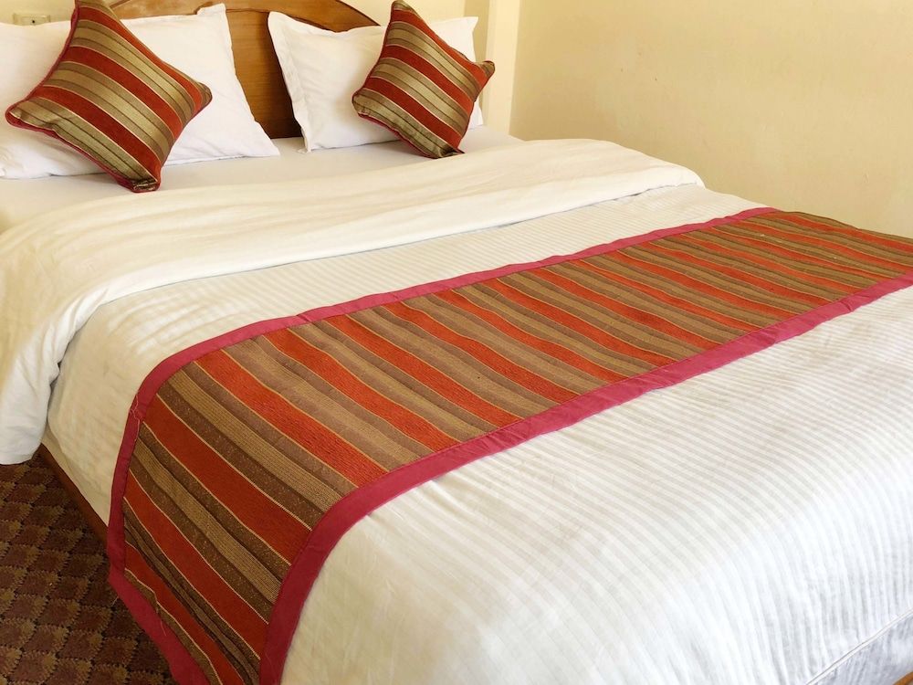 undefined Hotel Grand Holiday 9