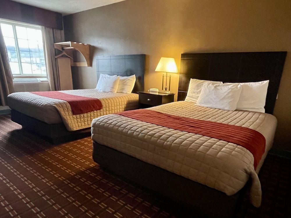 The Woodridge Inn Double Room, 2 Queen Beds, Non Smoking