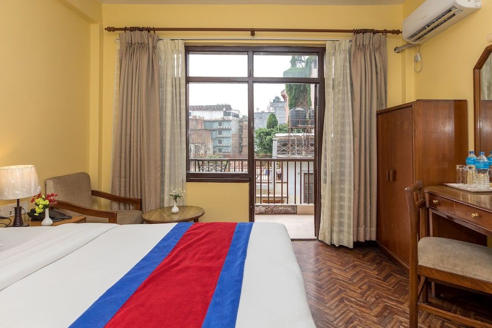 Hotel Thamel Deluxe Double or Twin Room, Balcony, City View 5