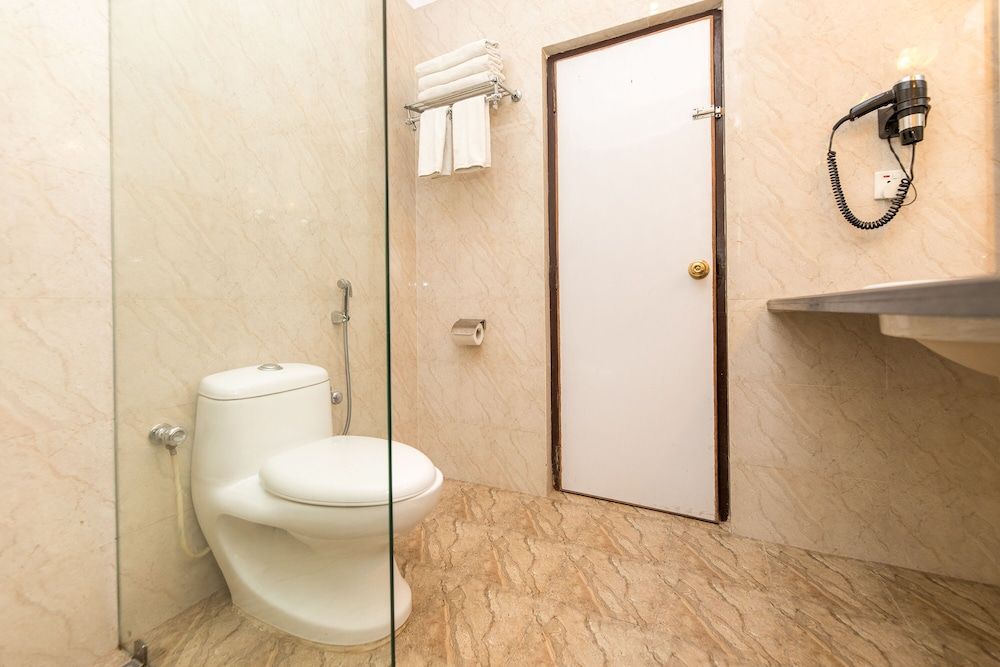 Hotel Thamel Deluxe Double or Twin Room, Balcony, City View 9