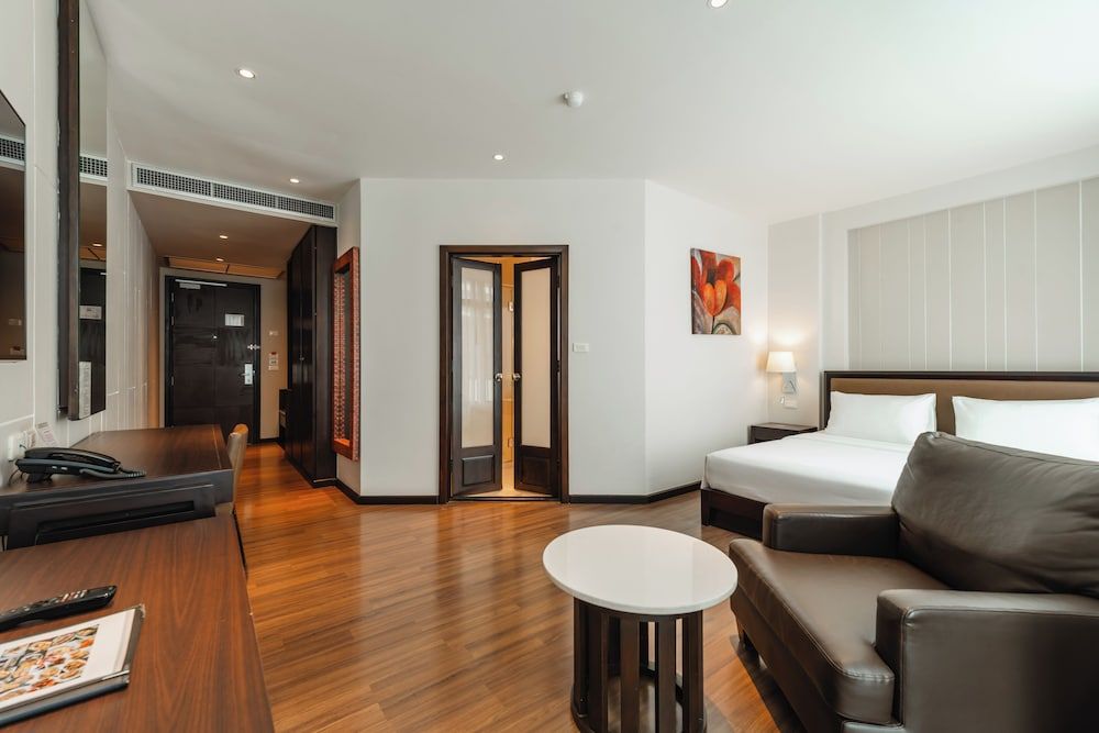 undefined The Dawin Hotel 10