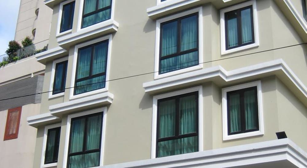 undefined The Dawin Hotel 5